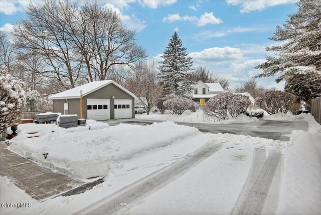 37 Hamilton Avenue, Troy, NY 12180