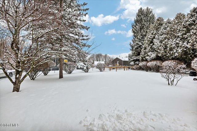 37 Hamilton Avenue, Troy, NY 12180