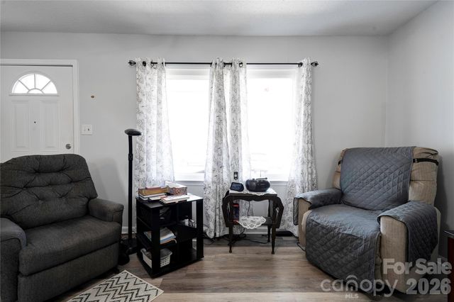 425 Farmview Drive, Gastonia, NC 28056