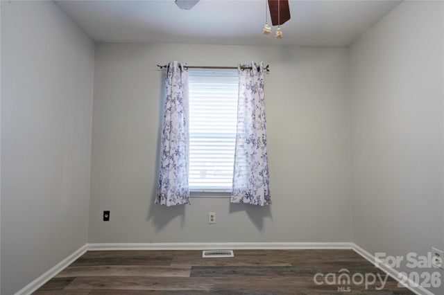 425 Farmview Drive, Gastonia, NC 28056