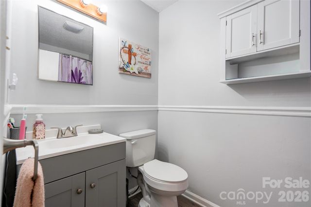 425 Farmview Drive, Gastonia, NC 28056