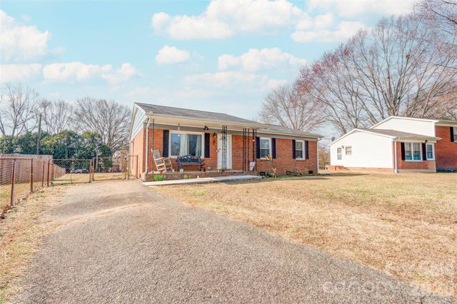 425 Farmview Drive, Gastonia, NC 28056