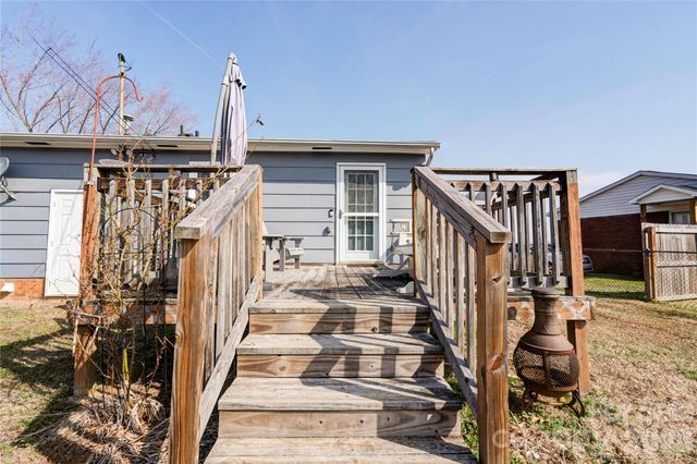 425 Farmview Drive, Gastonia, NC 28056