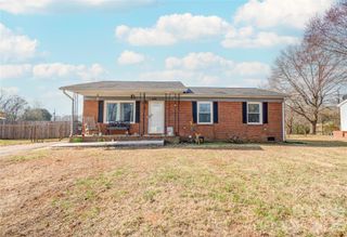 425 Farmview Drive, Gastonia, NC 28056