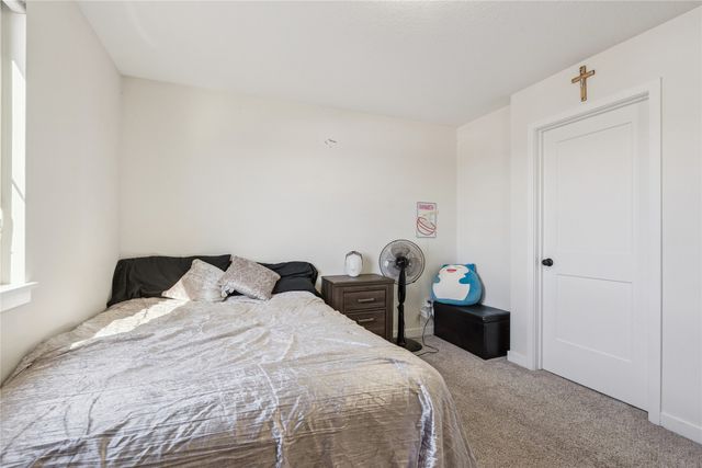 1206 E 28th Street, Norwalk, IA 50211