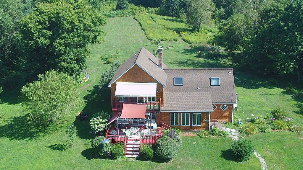 1078 Brook Road, Marshfield, VT 05658