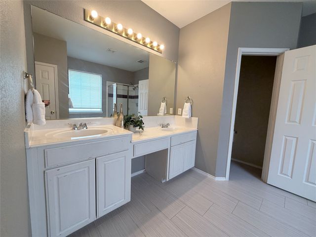 1209 Crabtree Street, Garland, TX 75040