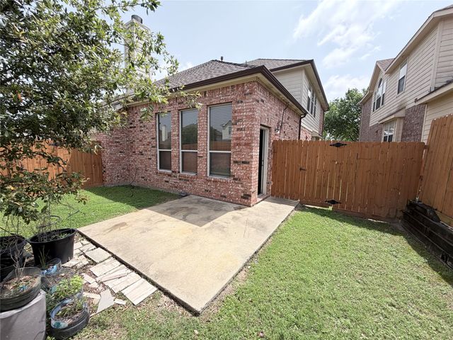 1209 Crabtree Street, Garland, TX 75040
