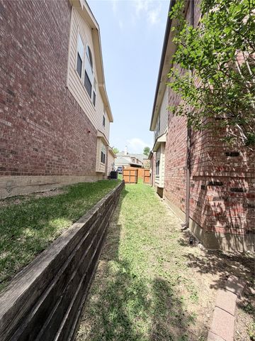 1209 Crabtree Street, Garland, TX 75040