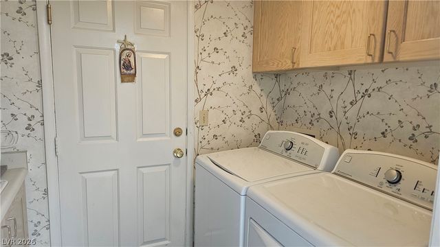 8360 Sugar Bowl Court, Las Vegas, NV 89128
