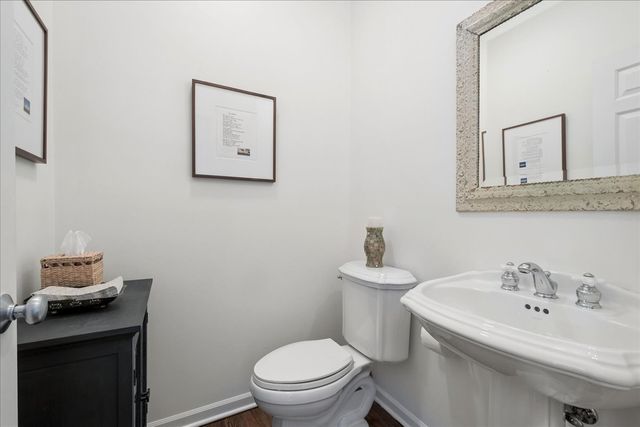 9550 Central Park Avenue, Evanston, IL 60203