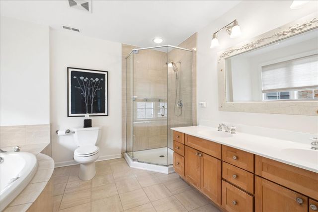 9550 Central Park Avenue, Evanston, IL 60203