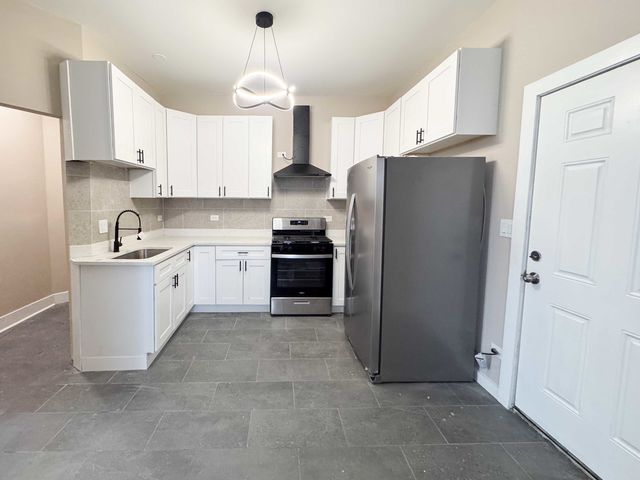 6640 S UNION Avenue, Chicago, IL 60621