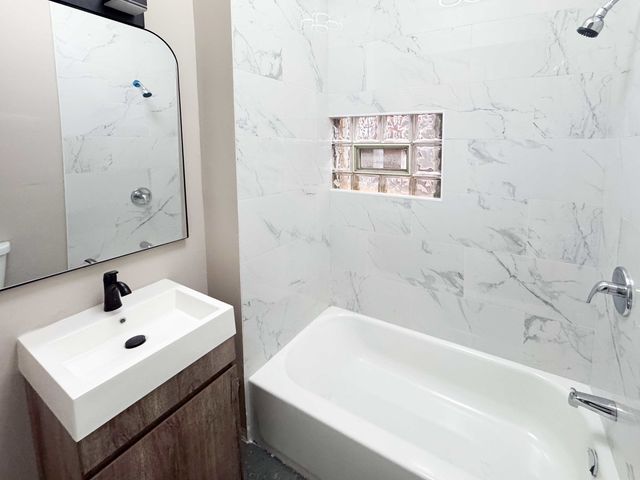 6640 S UNION Avenue, Chicago, IL 60621