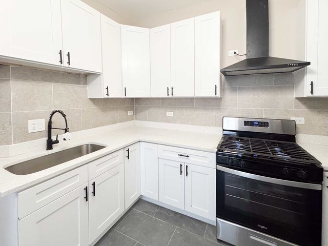 6640 S UNION Avenue, Chicago, IL 60621