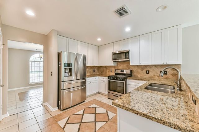 2107 Bennigan Street, League City, TX 77573