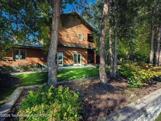 520 TARGHEE TOWNE Road, Alta, WY 83414