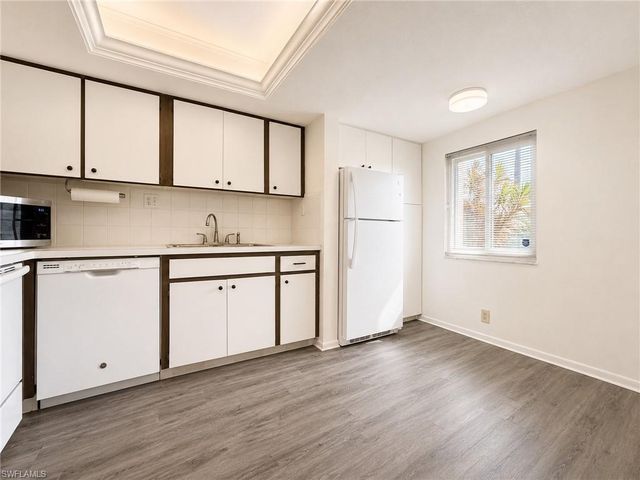 2264 Winkler AVE 107, Fort Myers, FL 33901