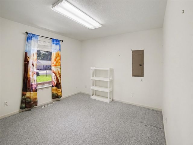 1211 Woodcrest Street, Muskegon, MI 49442