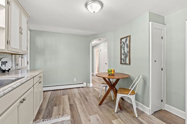 97 Pinckney St, Dracut, MA 01826