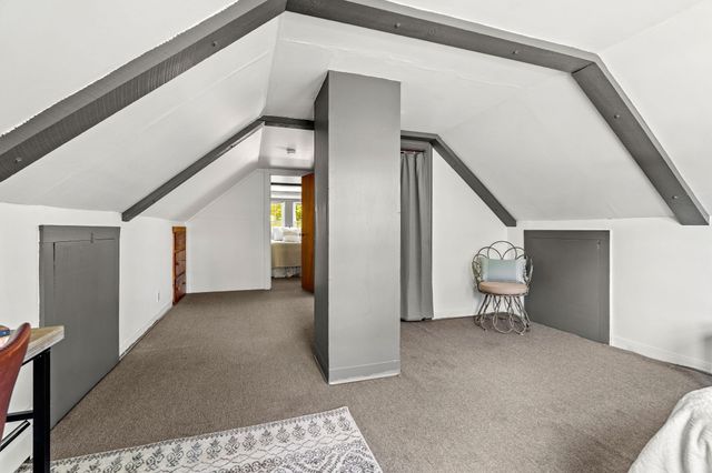 97 Pinckney St, Dracut, MA 01826