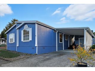 8300 Ne QUATAMA St 104, Hillsboro, OR 97006