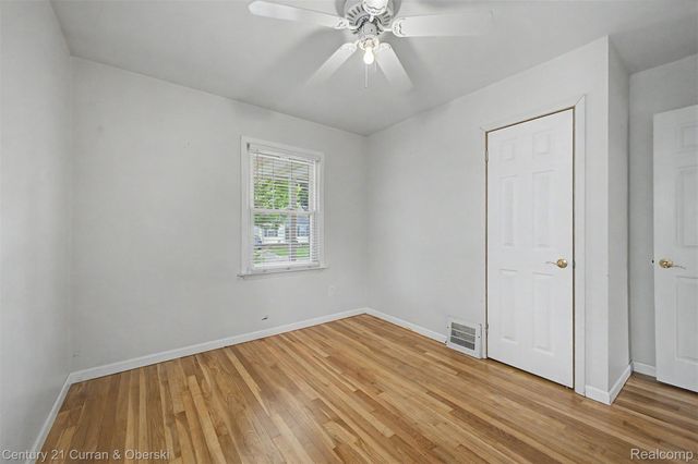 24715 Oxford Street, Dearborn, MI 48124