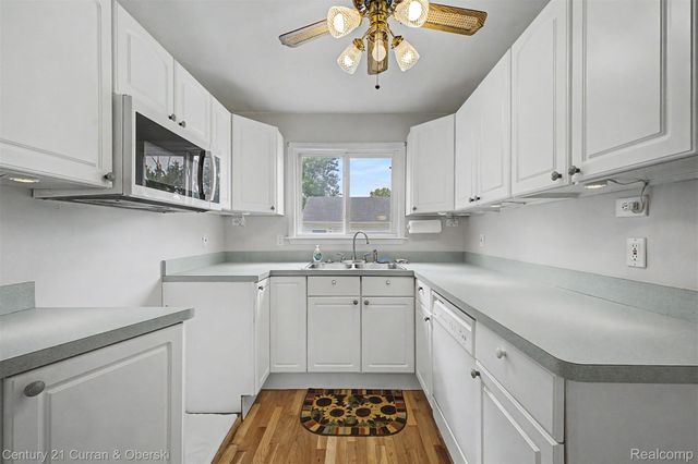 24715 Oxford Street, Dearborn, MI 48124