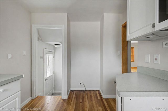 24715 Oxford Street, Dearborn, MI 48124