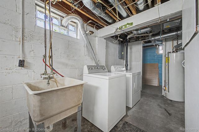 24715 Oxford Street, Dearborn, MI 48124