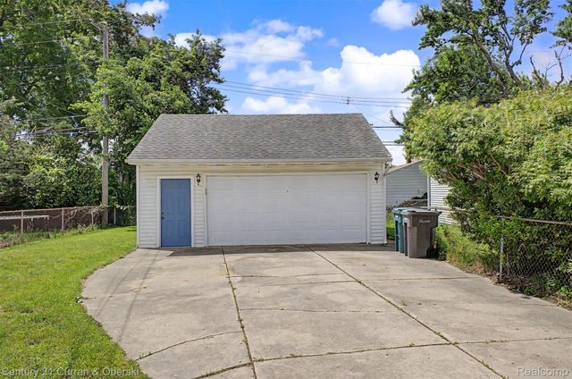 24715 Oxford Street, Dearborn, MI 48124