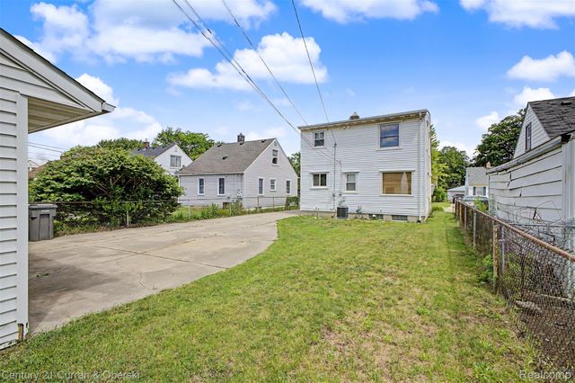 24715 Oxford Street, Dearborn, MI 48124