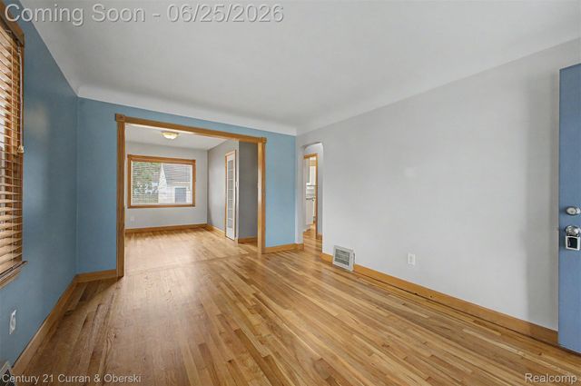 24715 Oxford Street, Dearborn, MI 48124