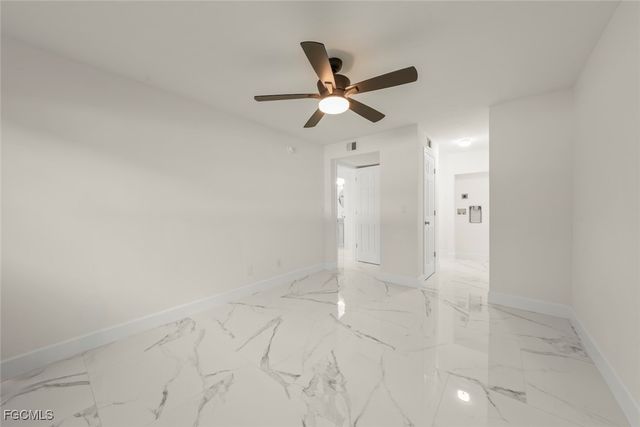 561 Periwinkle WAY E4, Sanibel, FL 33957