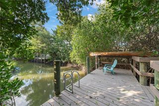 561 Periwinkle WAY E4, Sanibel, FL 33957