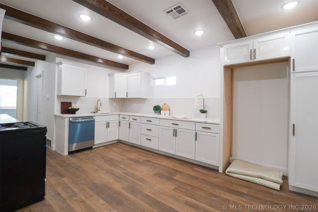 1305 N Dorothy Avenue, Claremore, OK 74017