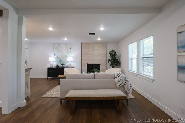 1305 N Dorothy Avenue, Claremore, OK 74017