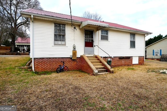 308 Combs St., Valley, AL 36854
