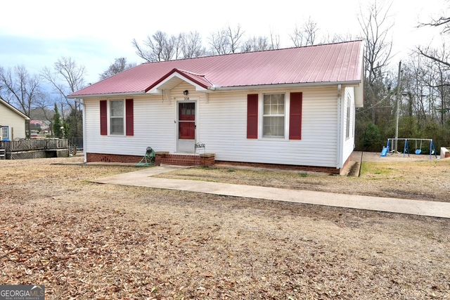 308 Combs St., Valley, AL 36854