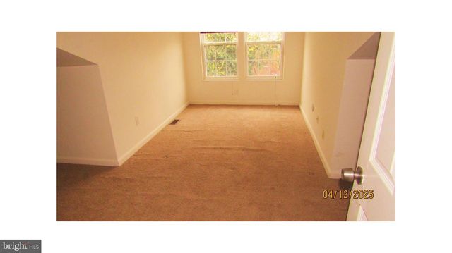 225 56TH PL NE, Washington, DC 20019