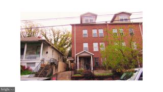 225 56TH PL NE, Washington, DC 20019