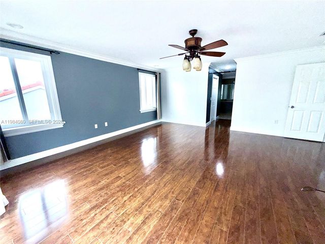 19909 SW 7th Pl, Pembroke Pines, FL 33029