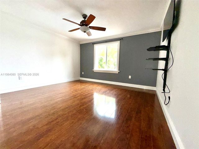 19909 SW 7th Pl, Pembroke Pines, FL 33029