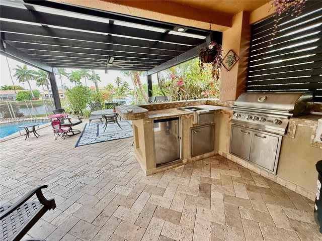 19909 SW 7th Pl, Pembroke Pines, FL 33029