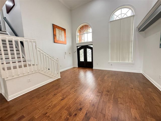 19909 SW 7th Pl, Pembroke Pines, FL 33029