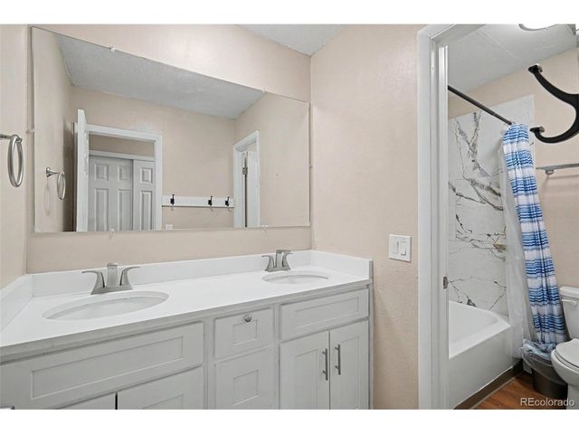 7995 E Mississippi Ave H-9, Denver, CO 80247