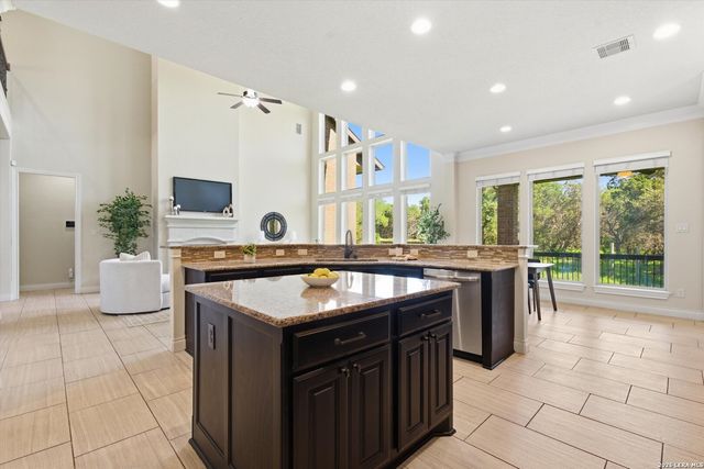 852 Hampton Oaks, New Braunfels, TX 78132