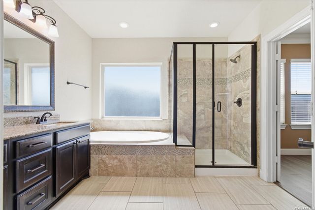 852 Hampton Oaks, New Braunfels, TX 78132