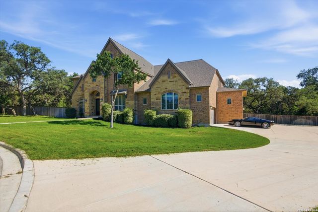852 Hampton Oaks, New Braunfels, TX 78132