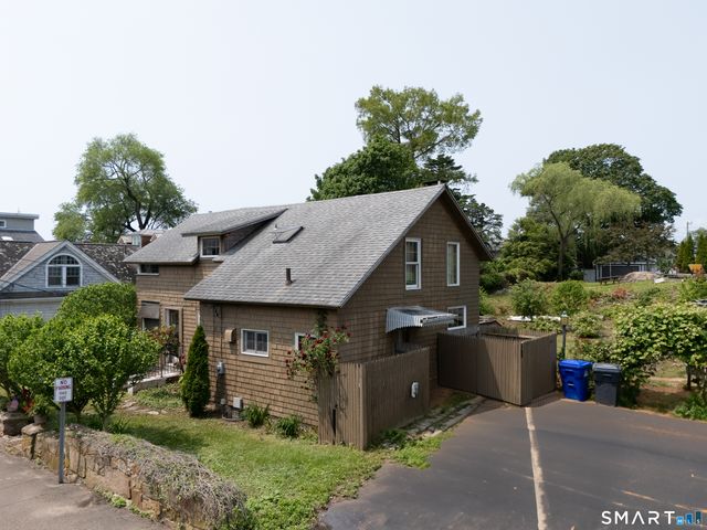 39 Little Bay Lane, Branford, CT 06405